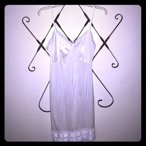 BEAUTIFUL WHITE SLIP🤍